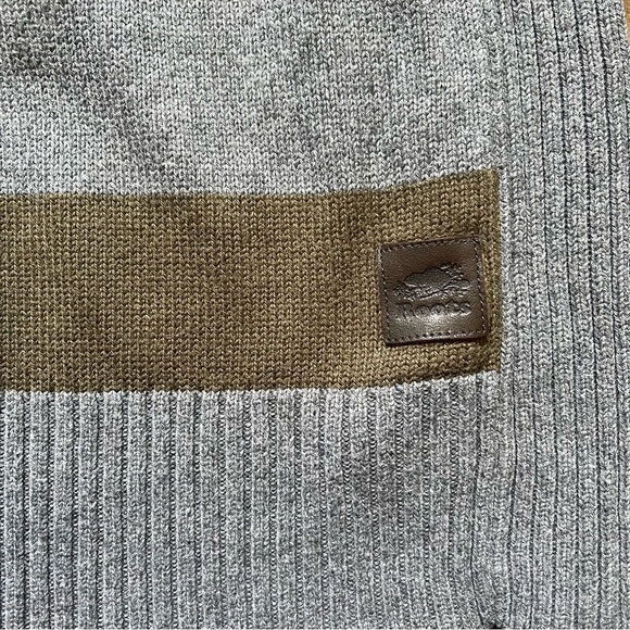 Men’s Roots Crew Sweater - Picture 3 of 3